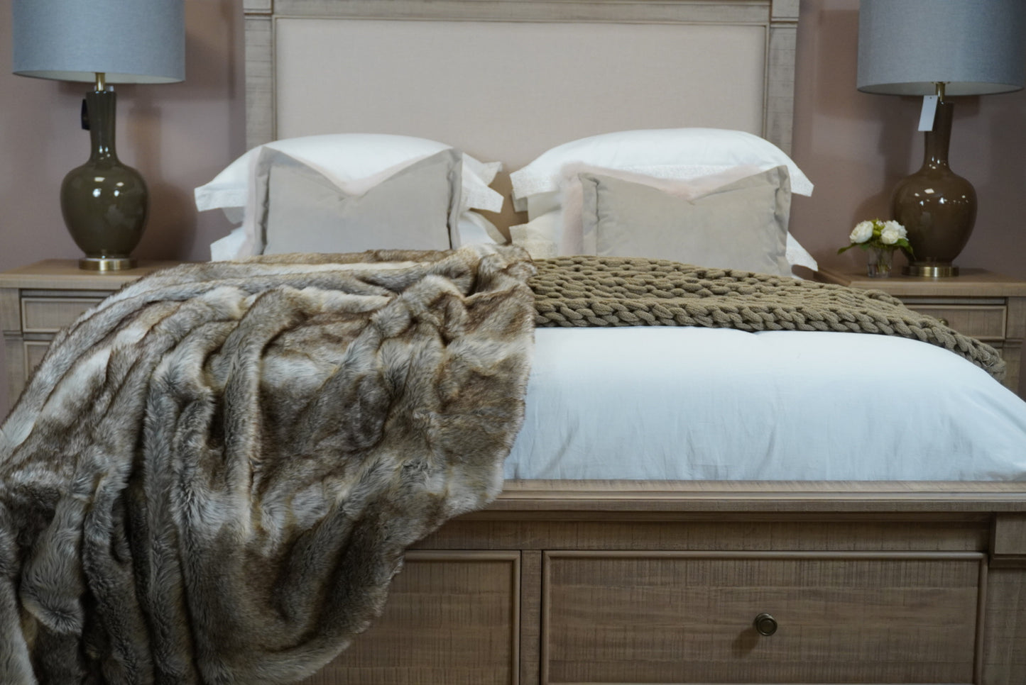 Dalby Kingsize Bedframe