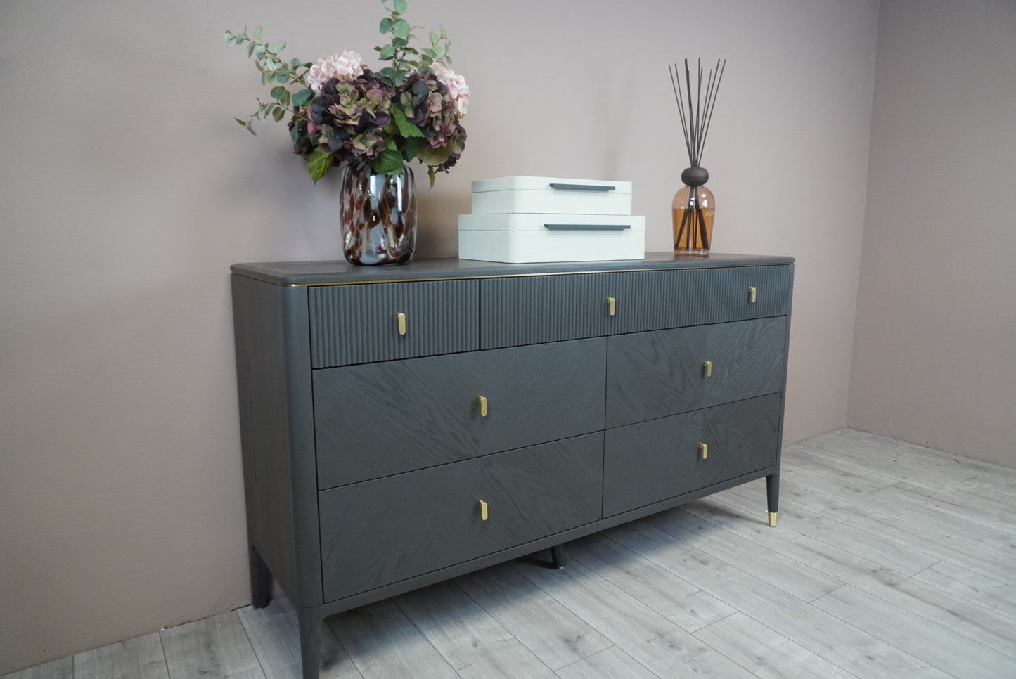 Diletta Ebony Wide Chest