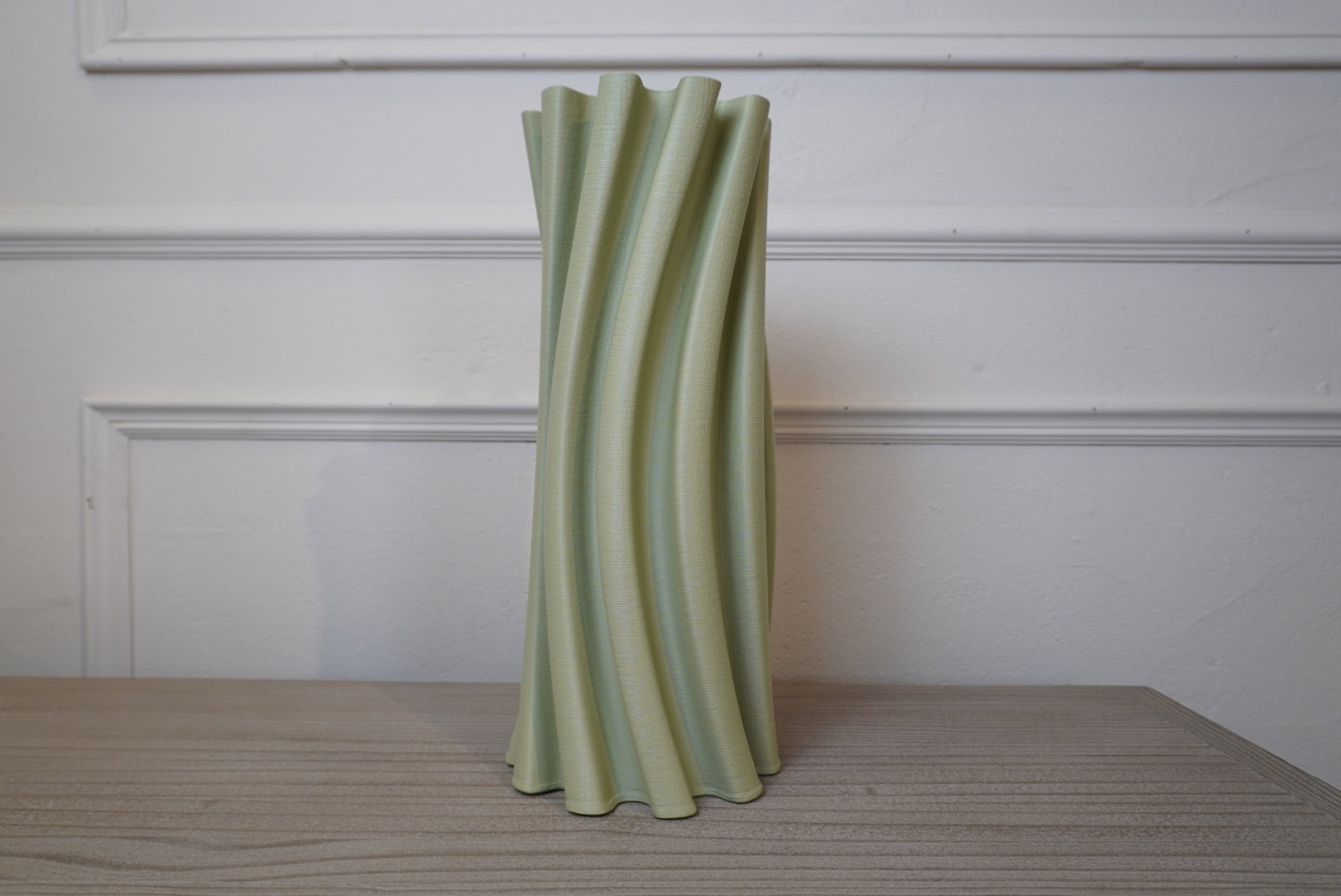 Aeson Vase