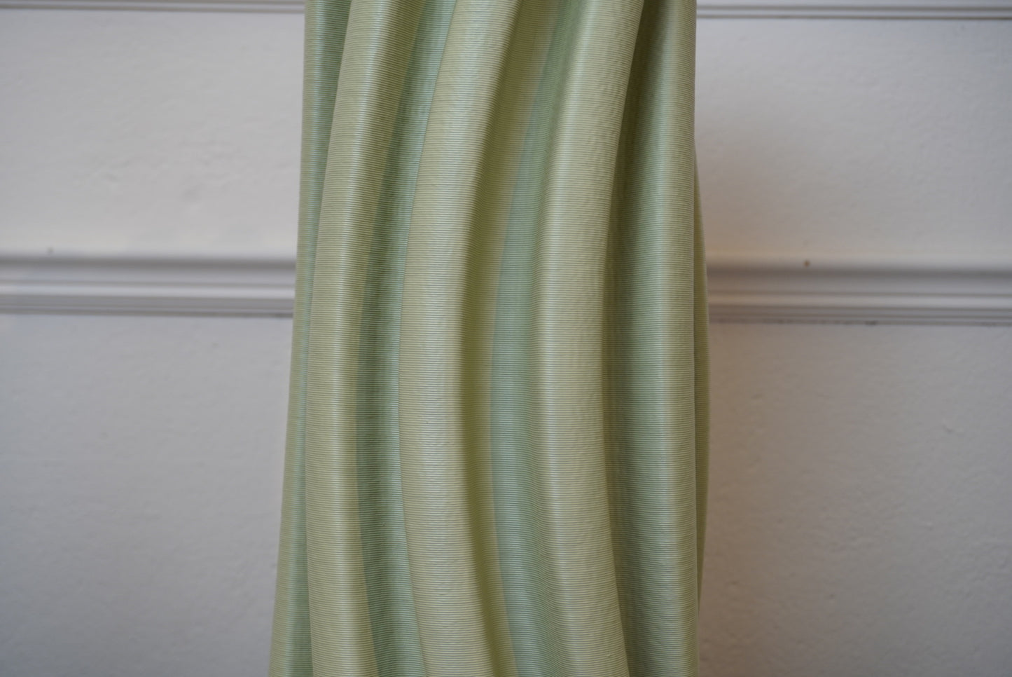 Aeson Vase