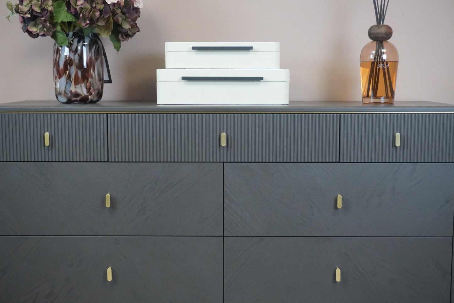 Diletta Ebony Wide Chest