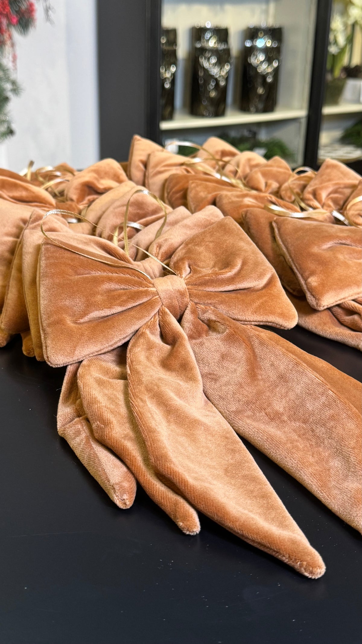 Carmel Bows