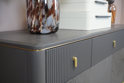 Diletta Ebony Wide Chest