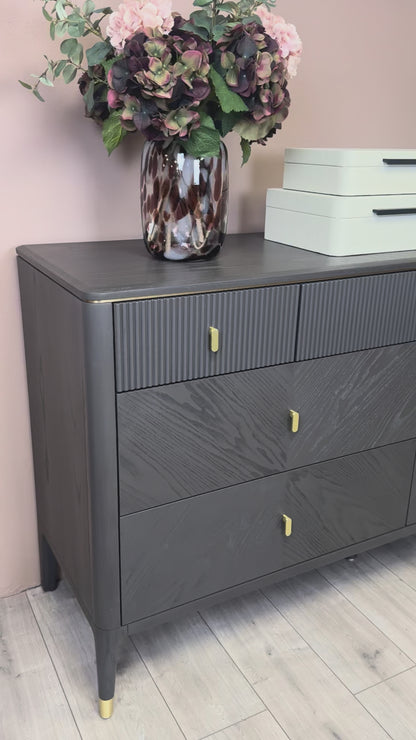 Diletta Ebony Wide Chest